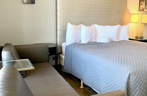 Tecate Hotel | HOTEL BOUGAMBILIAS RESORT INN