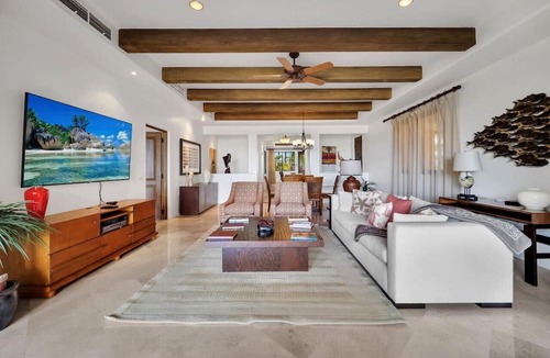 El Medano Ejidal Condo | Hacienda Residences, 5-Star, Beachfront, Paradise