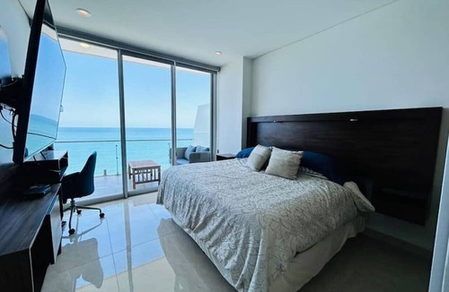 Las Gaviotas Condo | Camino al Mar