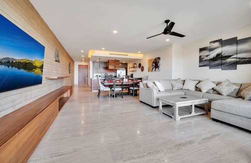 Paraiso Escondido Condo | Ocean View, Infinity Pool, Overlooking Quivira