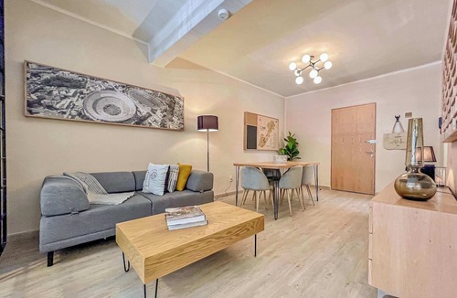 Benito Juarez Apartment | Modern WTC retreat | 2 Patios & Artistic Walls