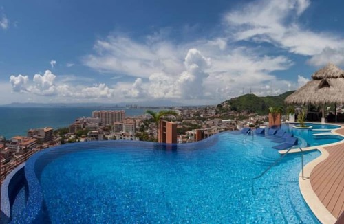 Romantic Zone Condo | Residences by Pinnacle Unit 501 3BD Condo for rent in Old Town, Puerto vallarta