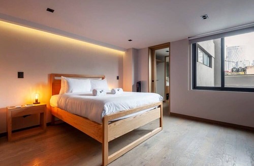 Roma Norte Apartment | w* | Outstanding 2BR with Balcony in Condesa