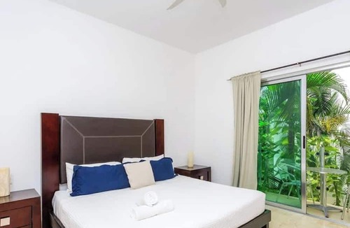 Zazil-ha Apartment | Casa del Mar: Pool, Balcony and Near Coco Beach