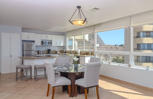 Rosarito Condo | PanoramicViews-CalafiaCondo-BeachAccess-Rosarito