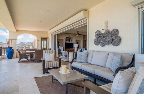 Zona Hotelera Condo | Amazing Las Mananitas 3503 Amenities and Location