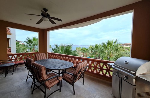 La Paz Apartment | Delight your morning with this amazing view.D401