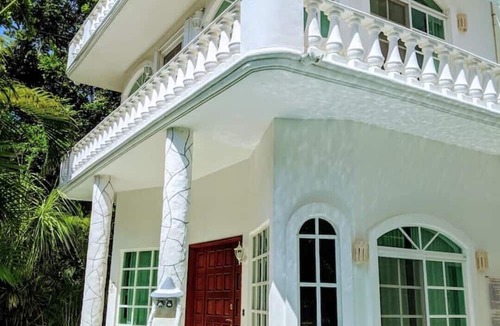 Playacar Apartment | Finca Tropical: 18 bedroom house with pool, 1 minute from the beach