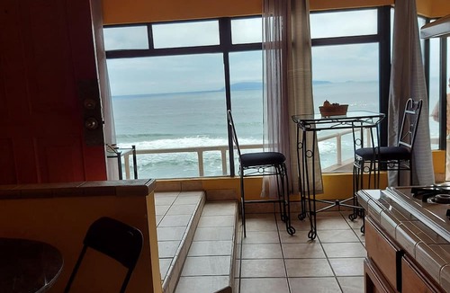 Playas De Tijuana Apartment | EXCELLENT UNOBSTRUCTED OCEAN VIEWS AND BEACH ACCESS!