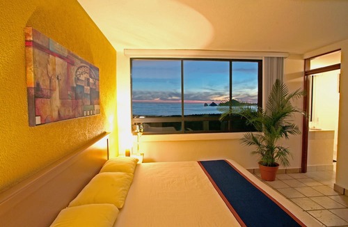 Cabo Bello Apartment | Sunrock Hotel and Suites