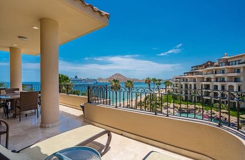 Cabo San Lucas Condo | Spectacular OCEANFRONT - 2 Bedrooms, 4th Floor, Medano Beach & Lands End Views!