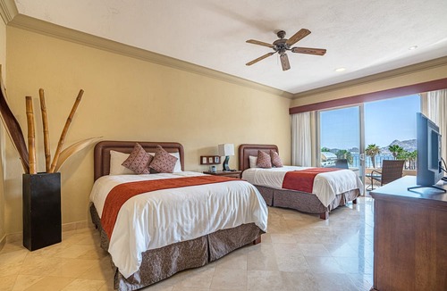 Cabo San Lucas Condo | Beachfront 4th Floor with Stunning Views to Lands End, Medano Beach and Cabo San Lucas Bay