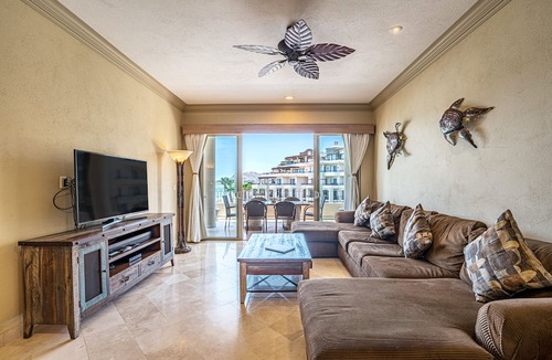 Cabo San Lucas Condo | Beachfront 4th Floor with Stunning Views to Lands End, Medano Beach and Cabo San Lucas Bay