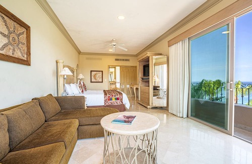 Cabo San Lucas Condo | Beachfront 4th Floor with Stunning Views to Lands End, Medano Beach and Cabo San Lucas Bay