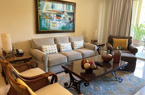 Cabo San Lucas Condo | Everything you need! Ocean views from your balcony!