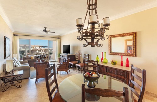 Cabo San Lucas Condo | Top Floor-Award Winning Oceanfront Resort!-on Medano Beach!