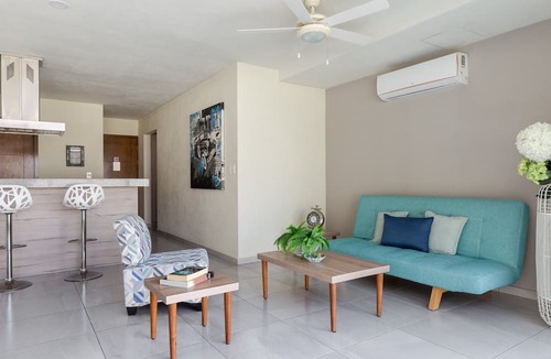 Cancun Apartment | Large apartment with pool and terrace!