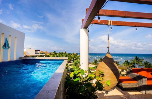 Puerto Juarez Condo | Amazing El Presidente Penthouse @ The Elements by BRIC