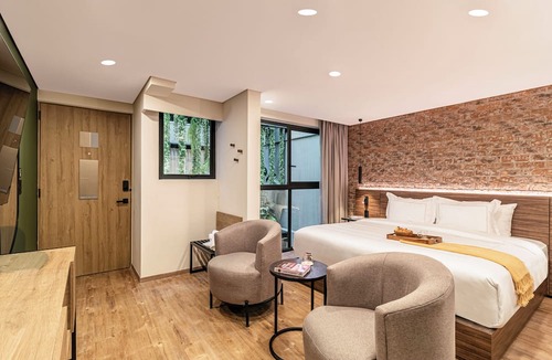 Colonia Cuauhtemoc Apartment | Kukun Edition El Angel
