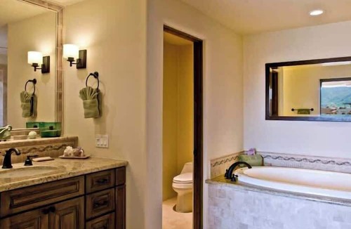 El Medano Ejidal Condo | LUXURY 1 BEDROOM Hacienda Beach Club & Residences