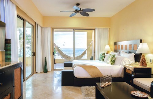 Conchas Chinas Hotel | Cozy 1-bedroom hotel room in peaceful Puerto Vallarta with AC and gym