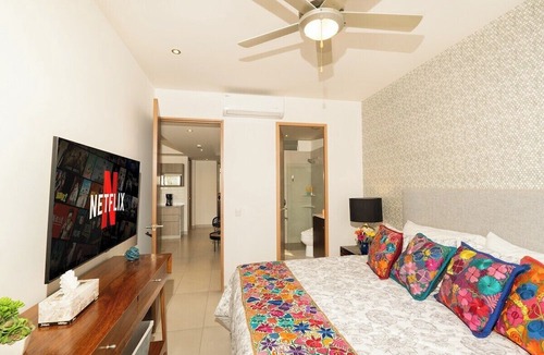 Diaz Ordaz Apartment | A+ Amenities, Location, Sleeps 6