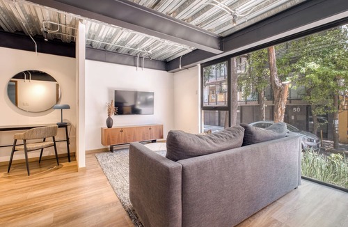 Colonia Cuauhtemoc Apartment | Urban Reforma Mexico City by Lumina