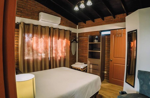San Antonio de las Minas Cabin | Merlot Cabin With Panoramic Vineyard View in Quinta Sofia Valle de Guadalupe