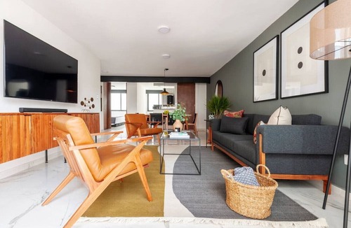 Hipodromo Apartment | Bright and stylish apartment with balcony