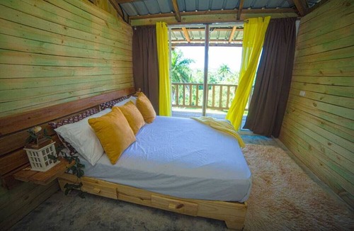 La Colorada House | Natural Retreat with Jacuzzi and Stunning Views in Vista al Valle