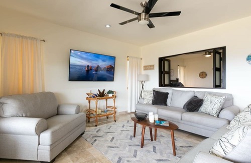 El Tezal Condo | CASA DE PIPPA, Incredible 2B/2B, Ocean/Arch Views!
