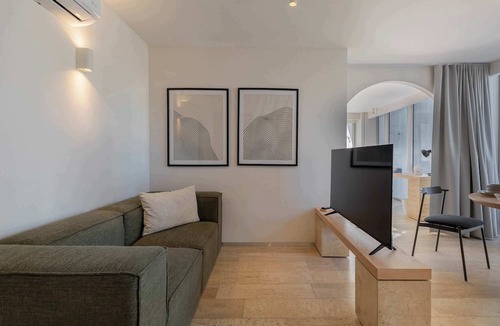 Miguel Hidalgo Apartment | Capitalia | Polanco Views from Bed w/AC + Parking