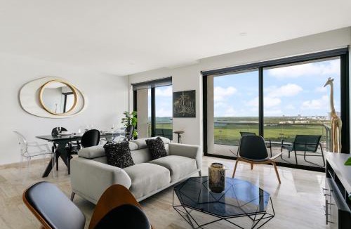 Zona Hotelera Apartment | Luxury 2BR Apartment in Marina Condos