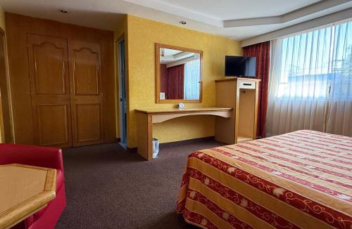 Villa de Guadalupe Hotel | Hotel Montevideo