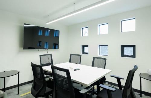 El Yaqui Apartment | Designer Loft with insane Amenities Gym Cine Spa