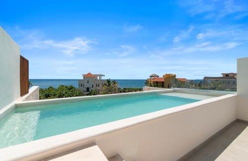 Akumal House | 3 Bedroom Jungle Vibes Condo in Akumal Beach Access Rooftop Pools