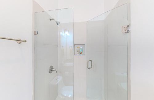 La Paloma House | Dog-Friendly Villa with Heated Outdoor Pool, Hot Tub, Streaming, Balcony, Grill