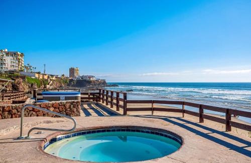 La Paloma House | Dog-friendly Ocean-view Retreat with Pool Access plus Rooftop Deck, AC