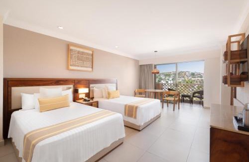 Zona Hotelera Resort | Royal Solaris Los Cabos - All Inclusive