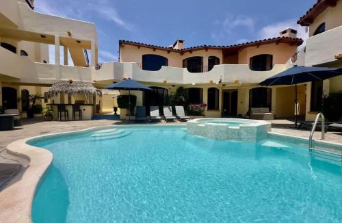 Playas de Rosarito Apartment | Puerto Nuevo Surf Casita las Palmas 1 BR with pool