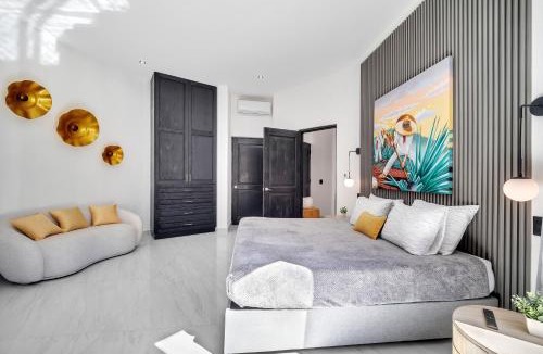Cabo Bello Villa | #Marbella Lane - Coastal Elegance Villa with Pool