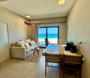 La Paz Apartment | Beachfront Luxury Condo Private Jacuzzi Ocean Views