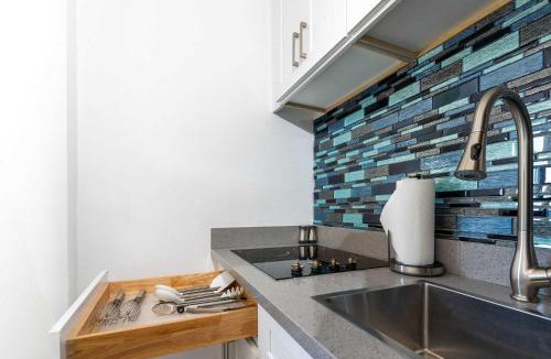Centro Apartment | Downtown Cabo Gem King Bed Walk Everywhere