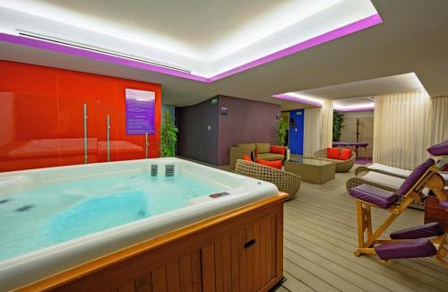 Miguel Hidalgo Hotel | Las Suites Campos Eliseos