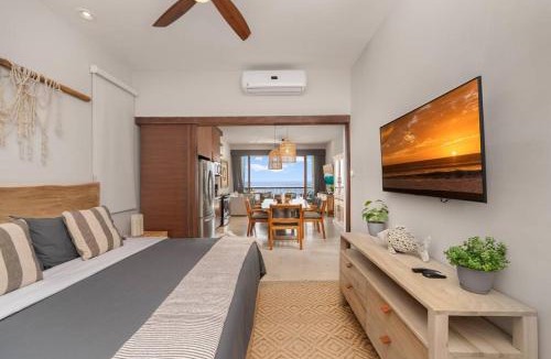 San Jose del Cabo Apartment | Unique BEACH FRONT condo with concierge