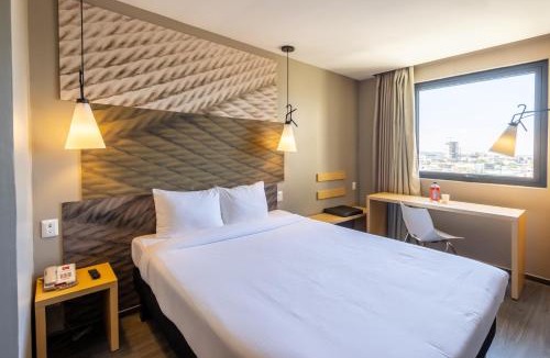 Zona Rio Hotel | ibis Tijuana