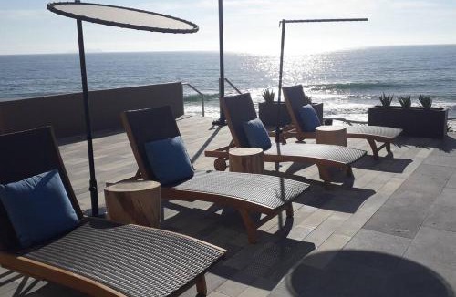 Costa de Oro Apartment | Luxury Beach Condo with Pool