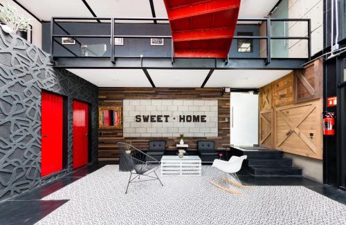 Alvaro Obregon Apartment | Cozy Loft with Balcony