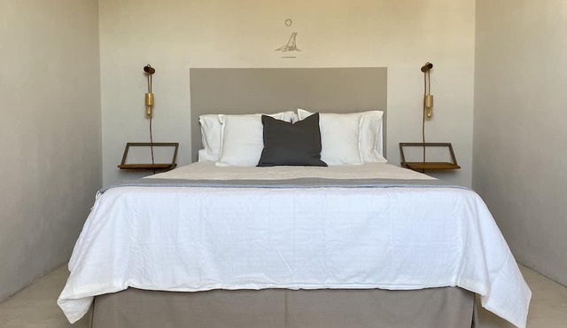 The Mantarraya Outpost Bed & Breakfast in La Paz