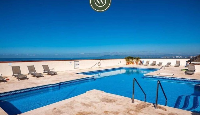 Oceanview 2BR Condo - Romantic Zone - Rooftop Pool in Puerto Vallarta